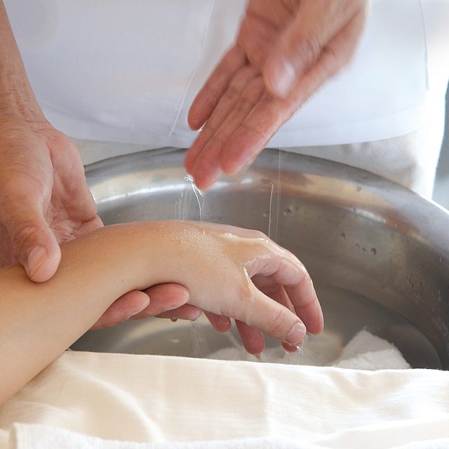 Therapeutische Waschung im FSJ Altenpflege.