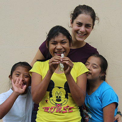 Gruppenbild beim FSJ in Ecuador