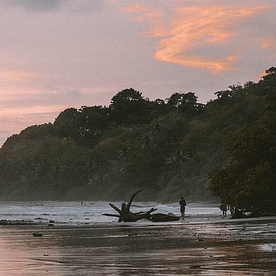 Sonnenuntergang am Meer beim FSJ in Costa Rica