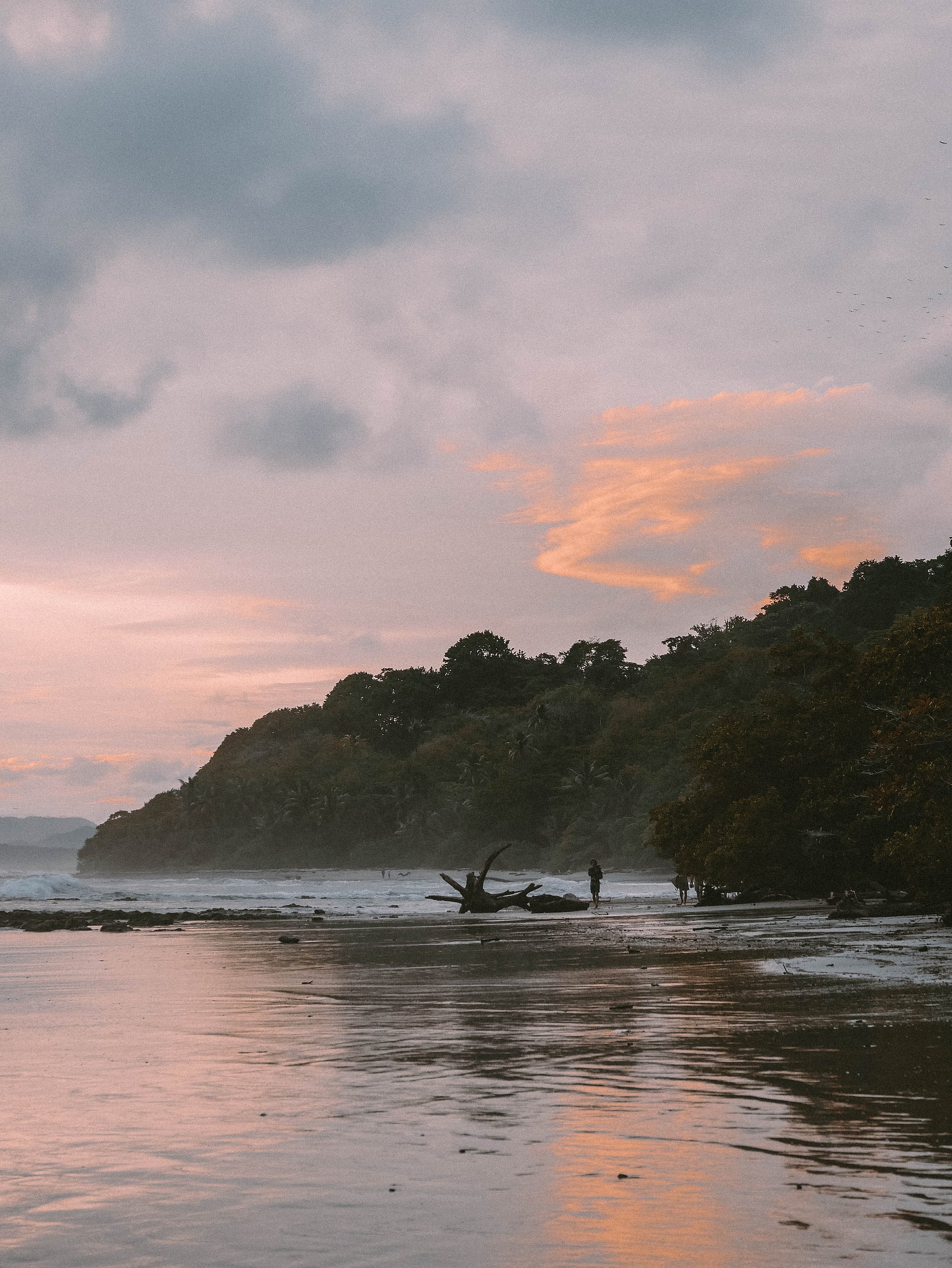 Sonnenuntergang am Meer beim FSJ in Costa Rica