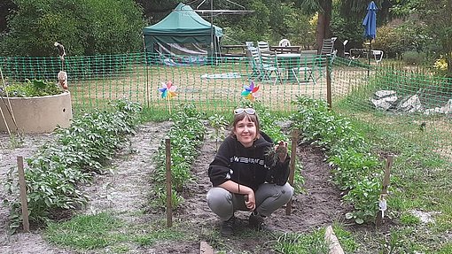 Gartenarbeit beim FSJ Sozialtherapie in der lantern community