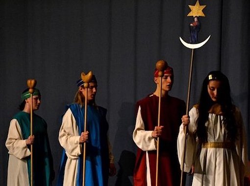 Theaterstück an der freien Waldorfschule Magdeburg beim FSJ in Sachsen-Anhalt.