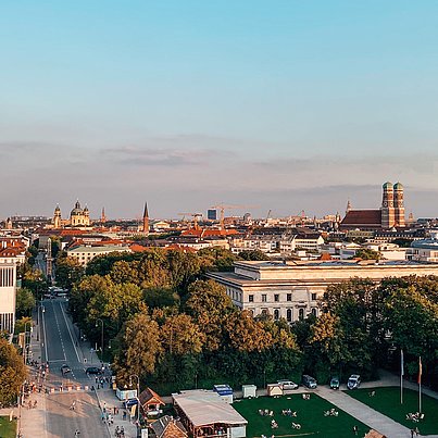 Stadt von oben beim FSJ in München