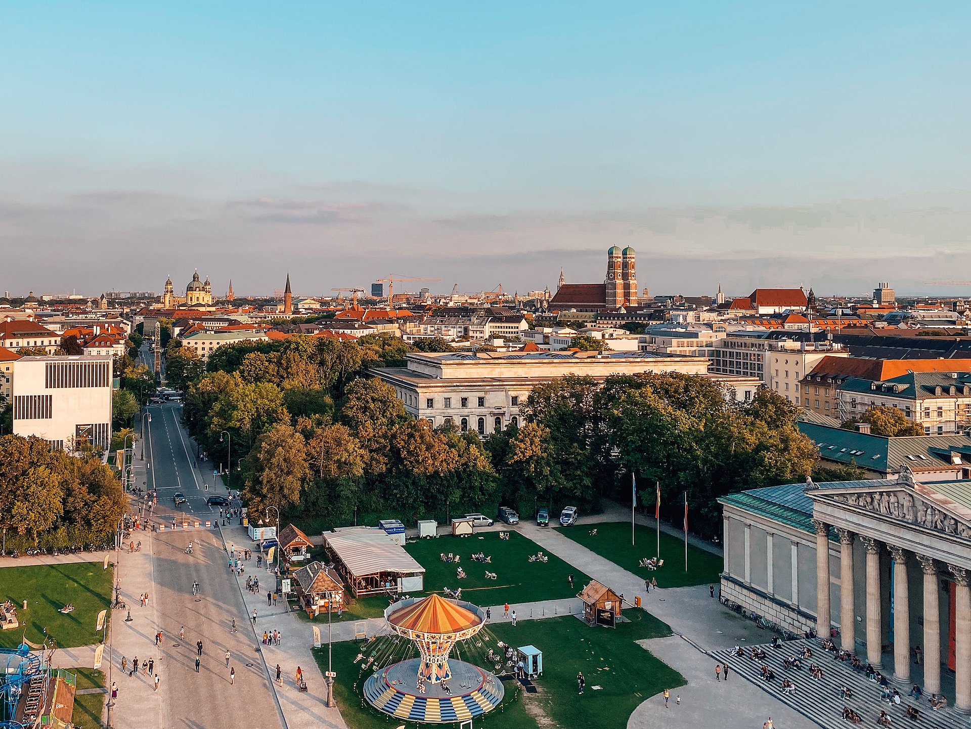 Stadt von oben beim FSJ in München